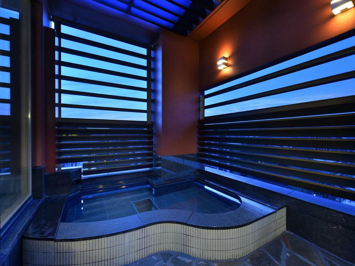 Hotel Wbf Grande Hakata Фукуока Экстерьер фото